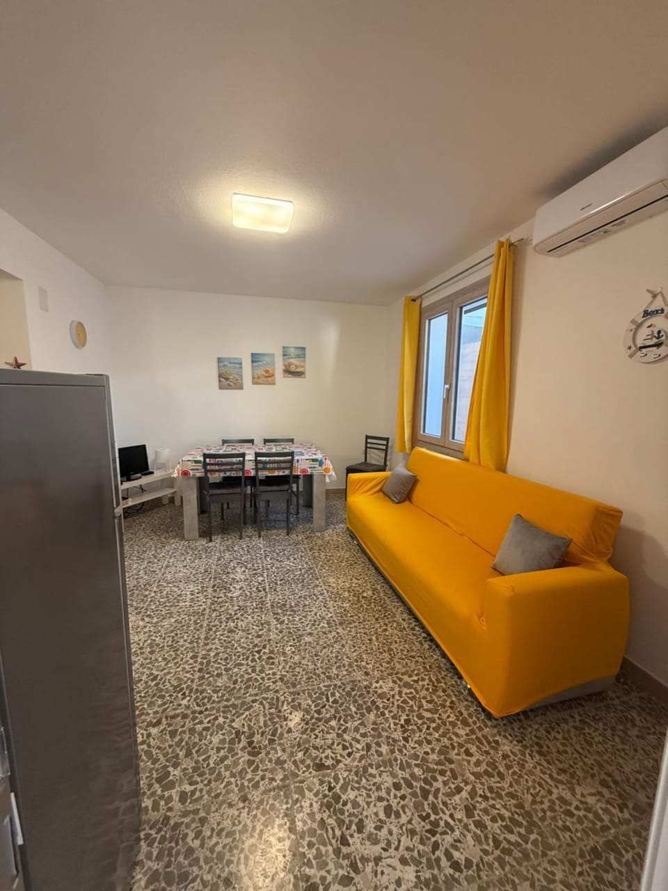 Ary's house Bilocale Giallo Apartment in Cala Gonone