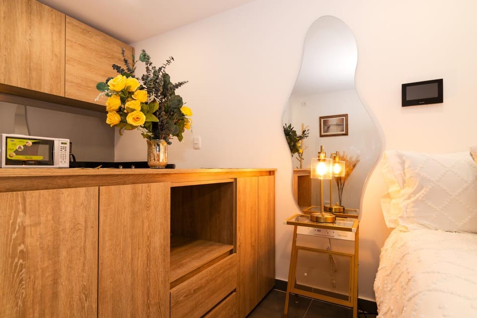 Kitchen or kitchenette, Seating area, Dining area, hair dresser