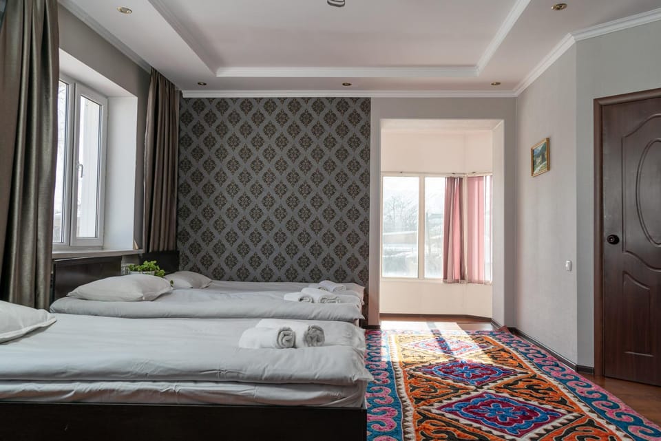 Bed, Balcony/Terrace, Photo of the whole room, Bedroom, towels