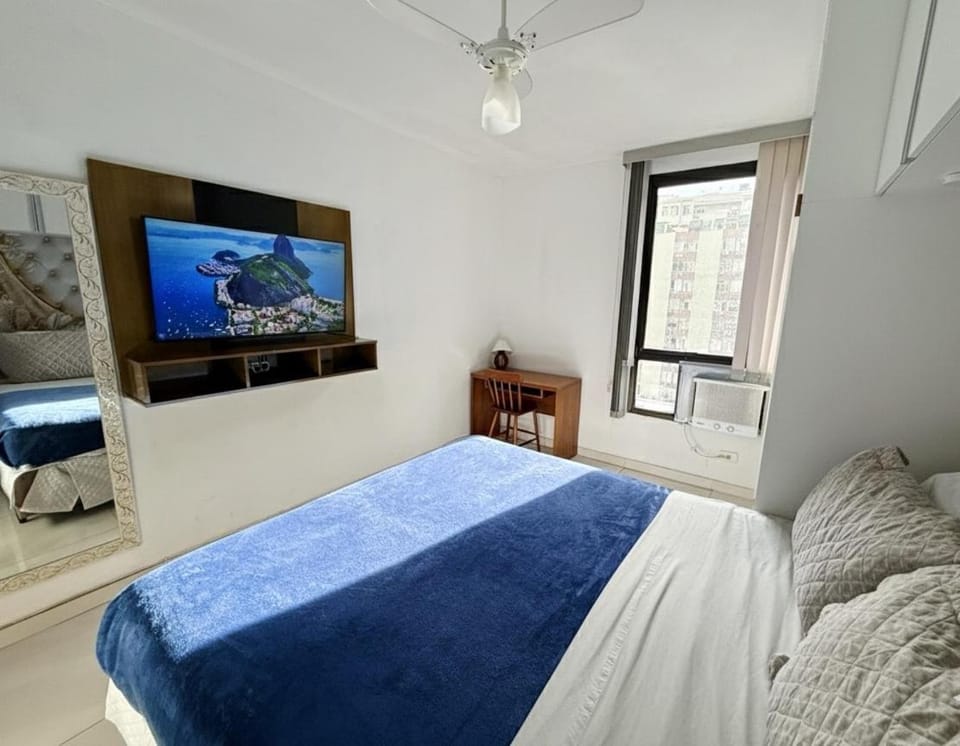 COPACABANA- PRAIA 200m, PISCINA AQUECIDA, varanda e vista! Apartment in Rio de Janeiro