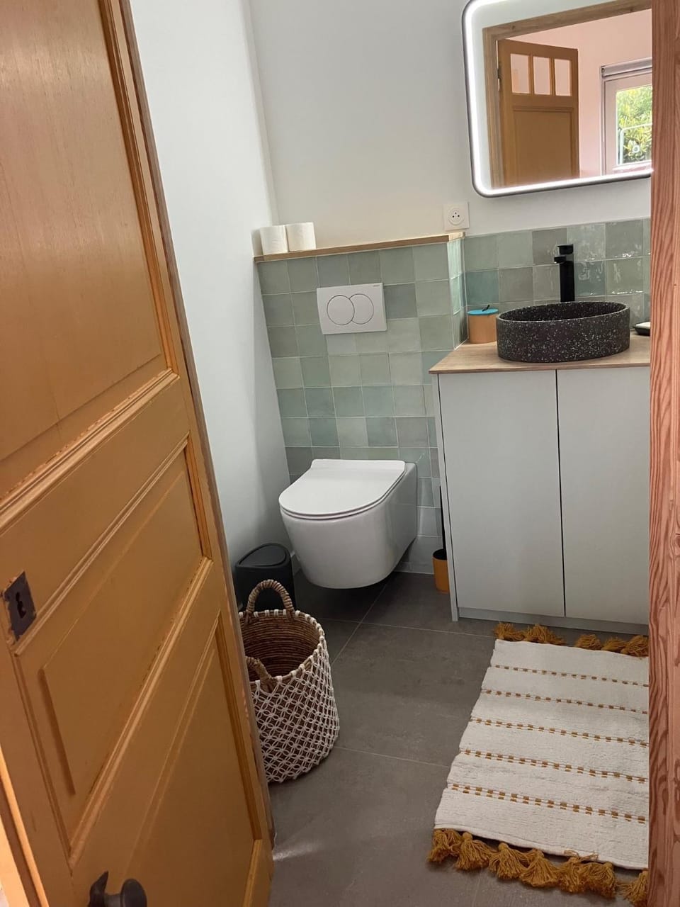 Toilet, Bathroom
