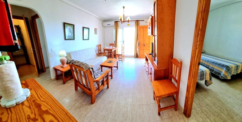 Living room, Photo of the whole room, Seating area, Dining area
