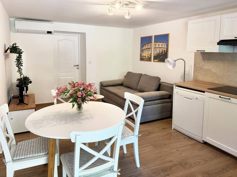 Apartment Ama - ground floor Apartment in Banjole