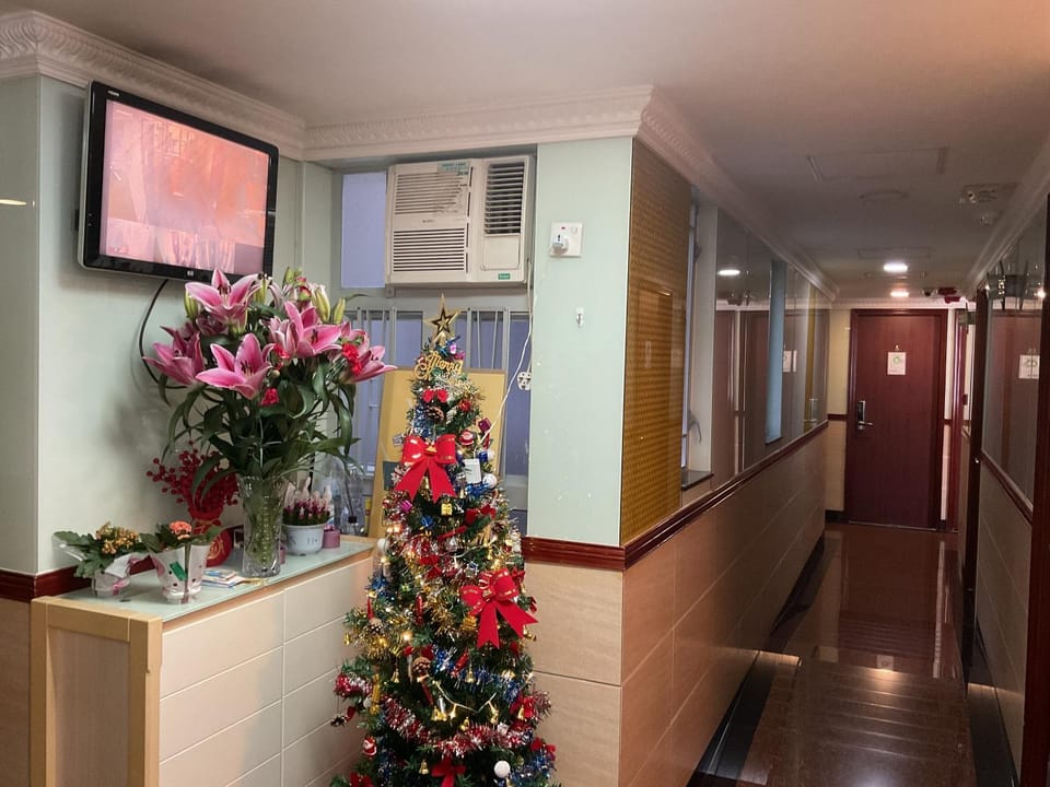 Hang Fung Hostel Bed and Breakfast in Hong Kong