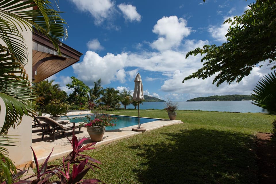Property building, Pool view, Sea view, Swimming pool