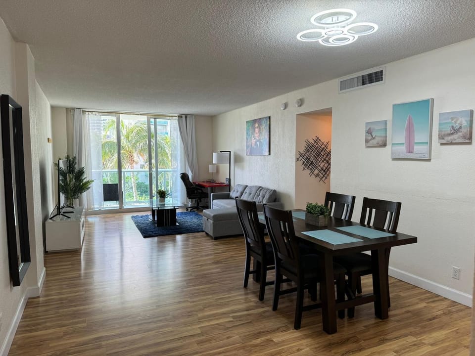 Living room, Dining area