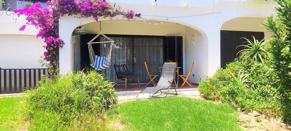 Garden, Garden view, sunbed