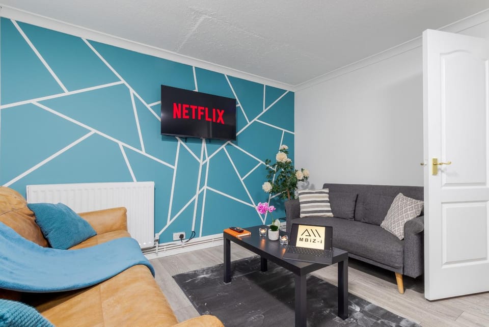 TV and multimedia, Living room, Seating area