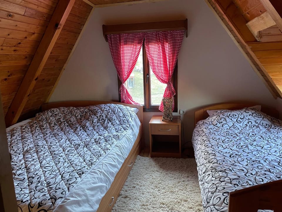 Kuća za odmor Mališevac House in Zlatibor District, Serbia