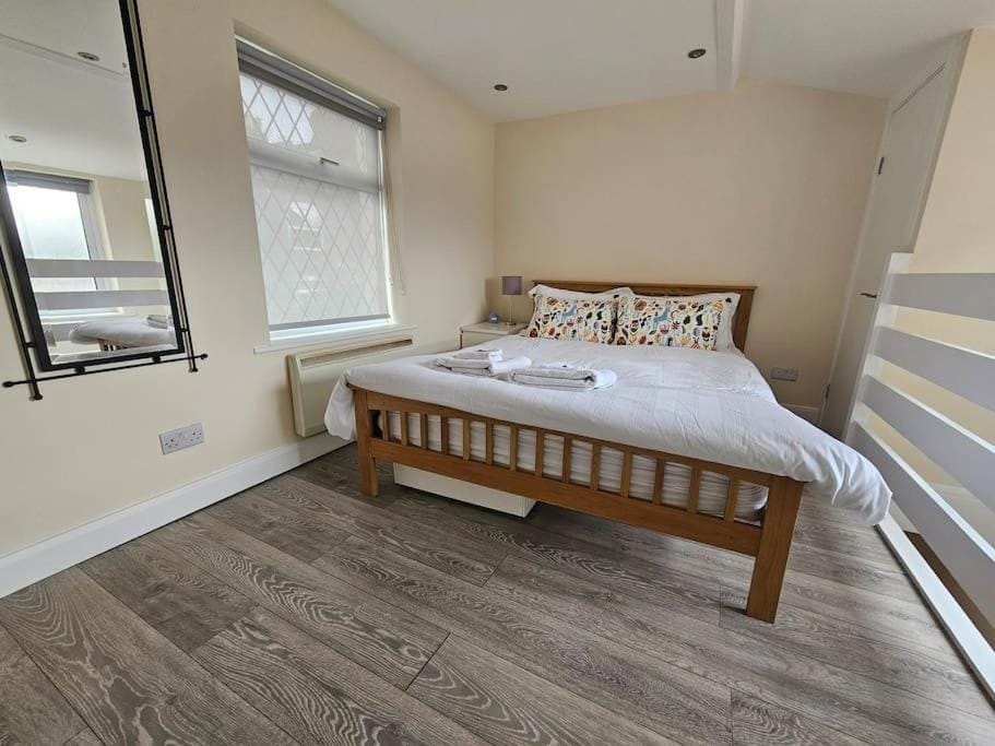 1 Bed House Luton town center Apartment in Luton