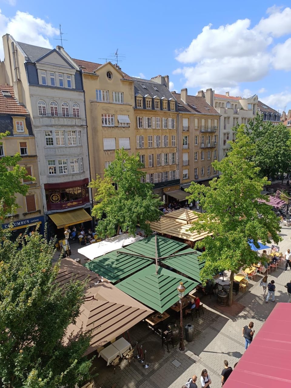 Neighbourhood, City view