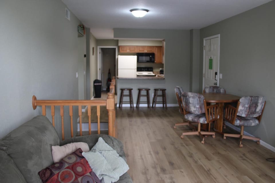 Kitchen or kitchenette, Living room, Dining area