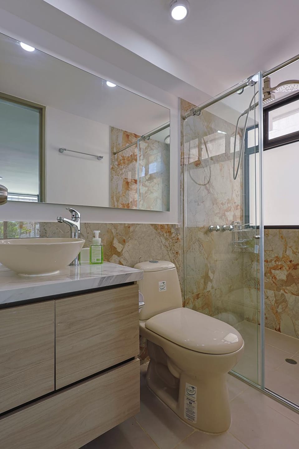 Shower, towels