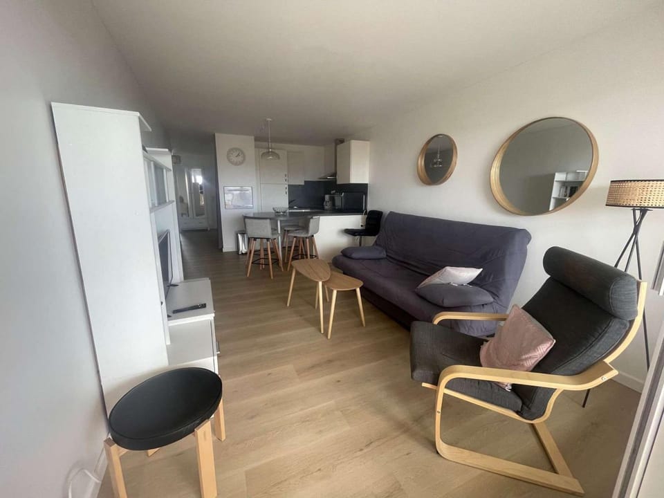 Appartement T2 Cabine à La Grande-Motte, Proche Plage et Commerces, Parking Privé - FR-1-328-224 Cabin in La Grande-Motte