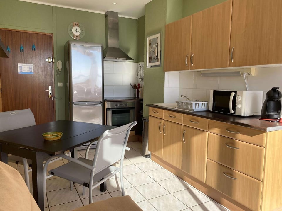 Appartement T2 lumineux avec terrasse et climatisation - FR-1-553-253 Apartment in Balaruc-les-Bains