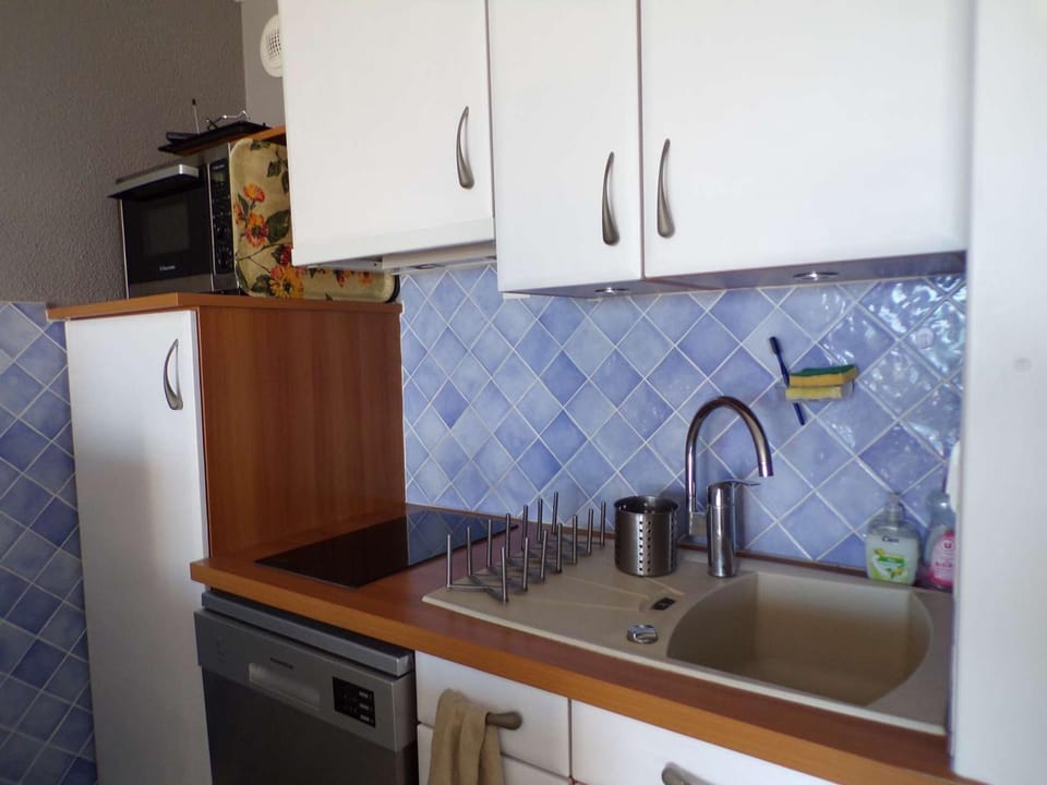 Appartement 2 pièces avec piscine, garage, et WIFI à La Grande-Motte - FR-1-328-220 Apartment in La Grande-Motte