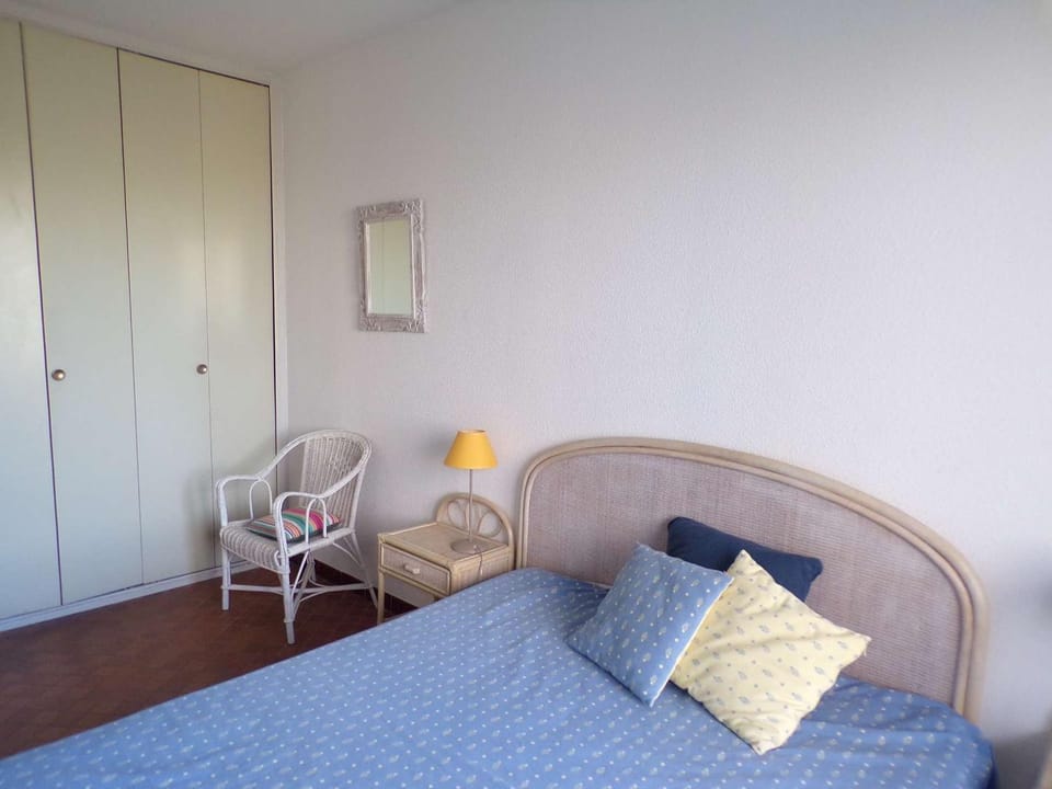 3 pièces avec piscine, proche plage, wifi, parking - idéal familles - FR-1-328-257 Apartment in La Grande-Motte