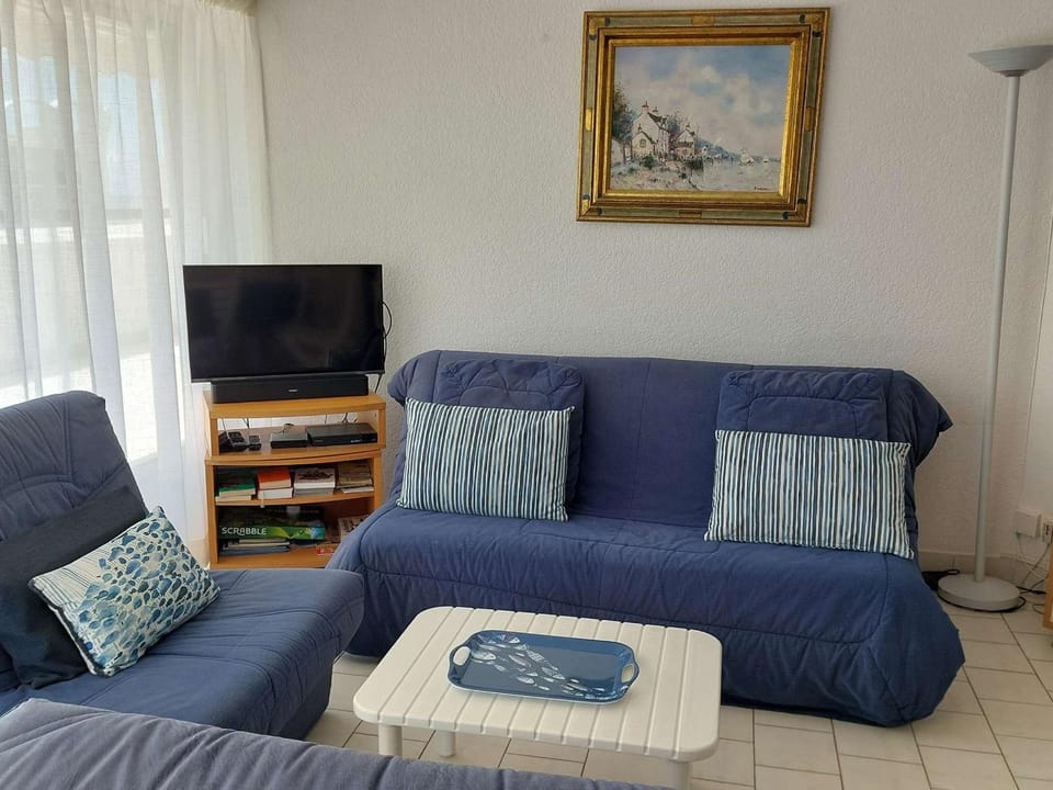 Bel appart 3 pièces avec grande terrasse, proche plage, parking et WIFI - FR-1-328-261 Apartment in La Grande-Motte