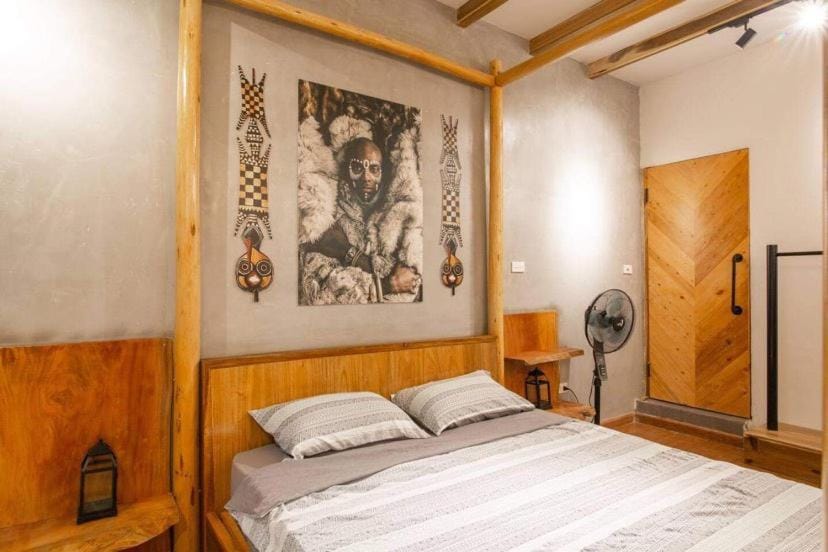 AfricantPrivate/2' to Hoankiem Lake & Beer Str. Bar 18+ Apartment in Hanoi