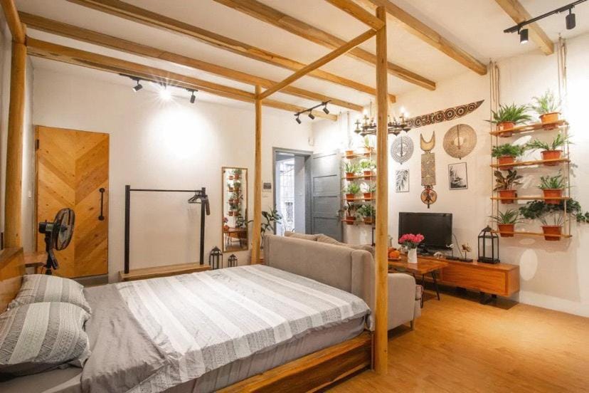 AfricantPrivate/2' to Hoankiem Lake & Beer Str. Bar 18+ Apartment in Hanoi