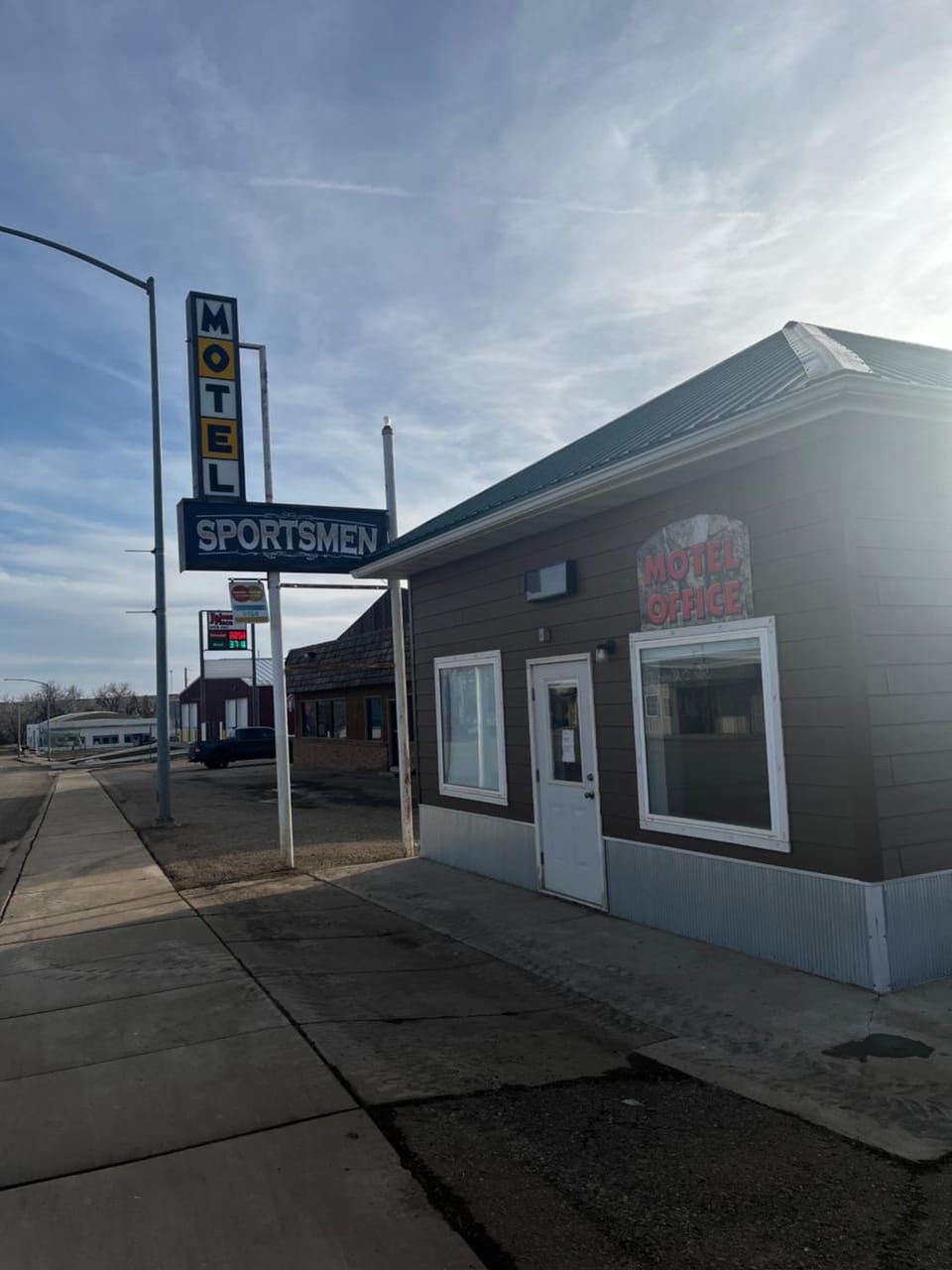 Property building, Lobby or reception, Street view, Location