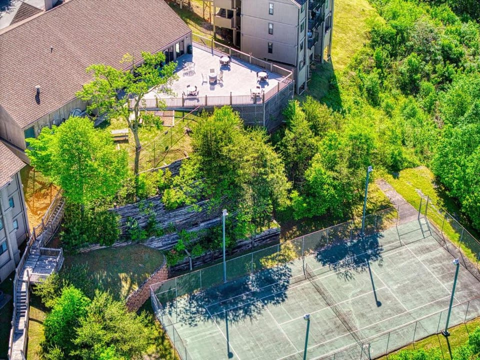 Mountain Escape, Resort Pool, 560 FREE tickets each paid day, Mountain Views! House in Pittman Center