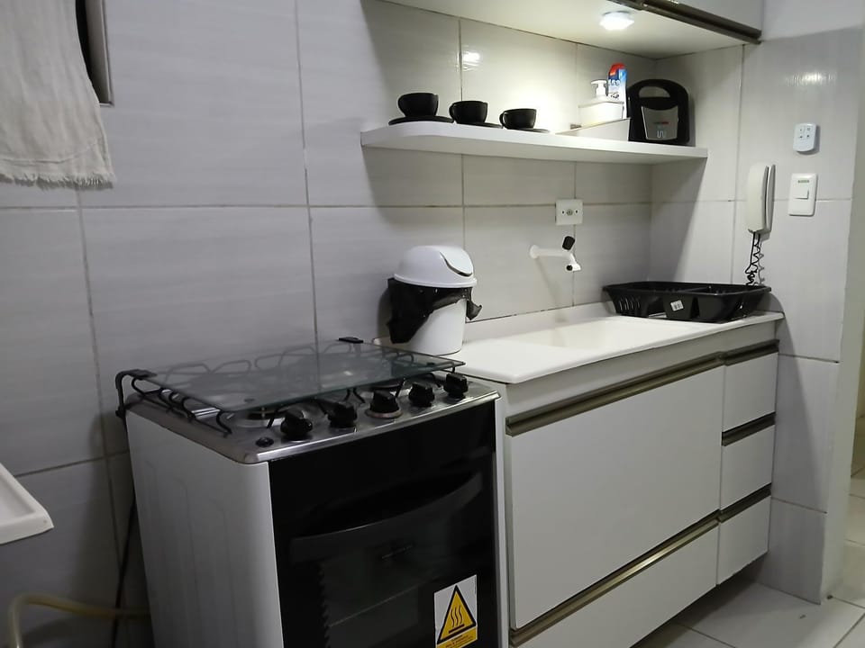Kitchen or kitchenette, pet friendly, stove