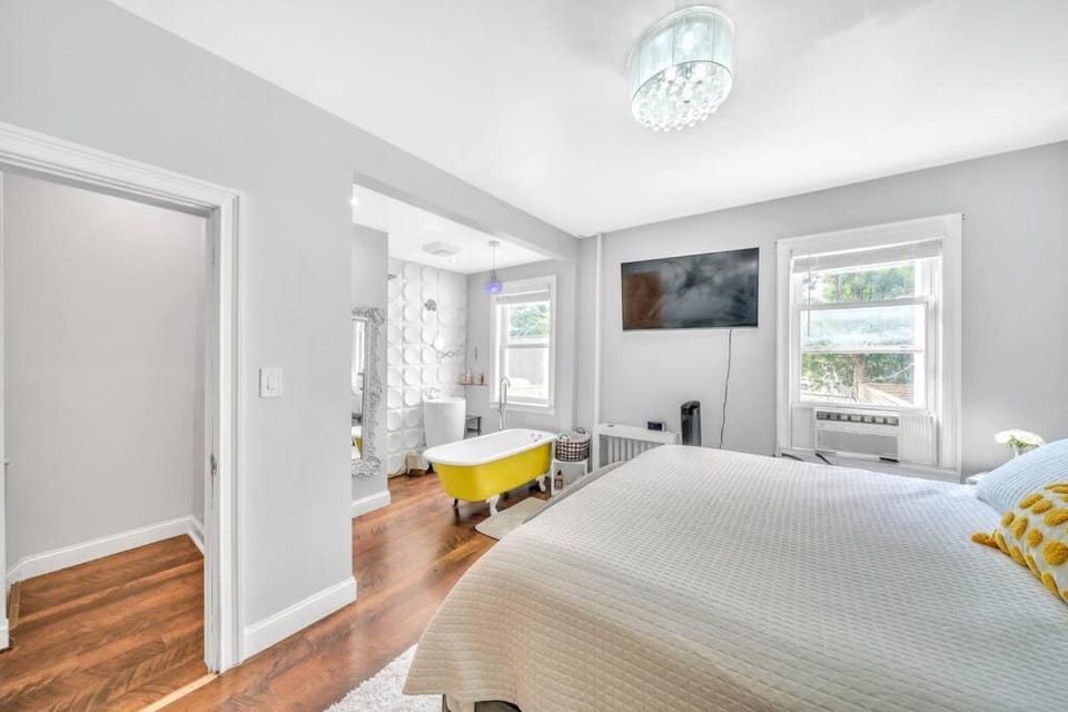 3 Bedroom Duplex w Large Backyard Apartment in Bedford-Stuyvesant