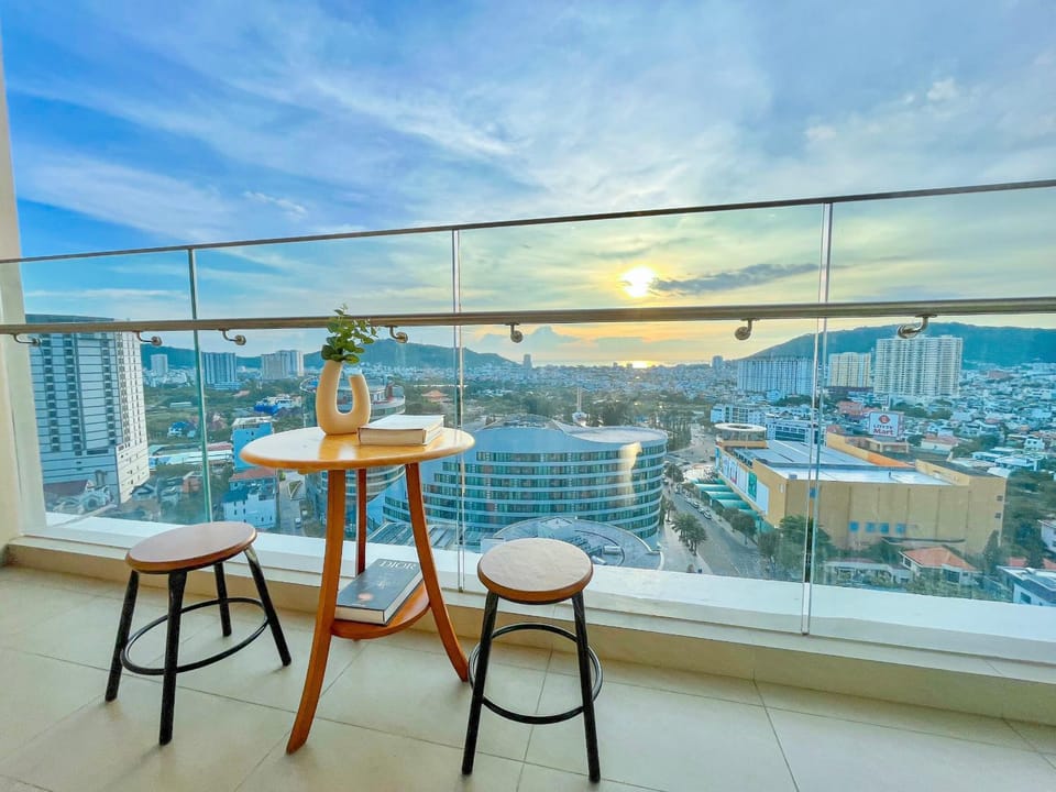 Balcony/Terrace, City view