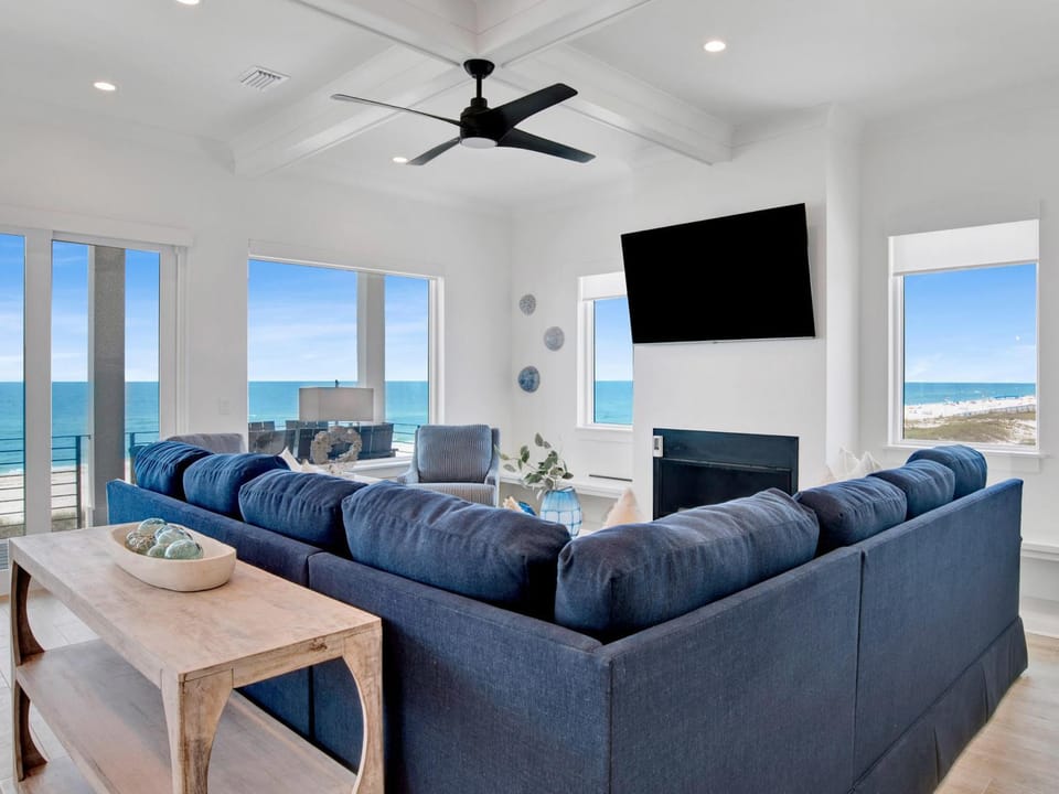 TV and multimedia, View (from property/room), Balcony/Terrace, Living room, Seating area, Sea view, furniture