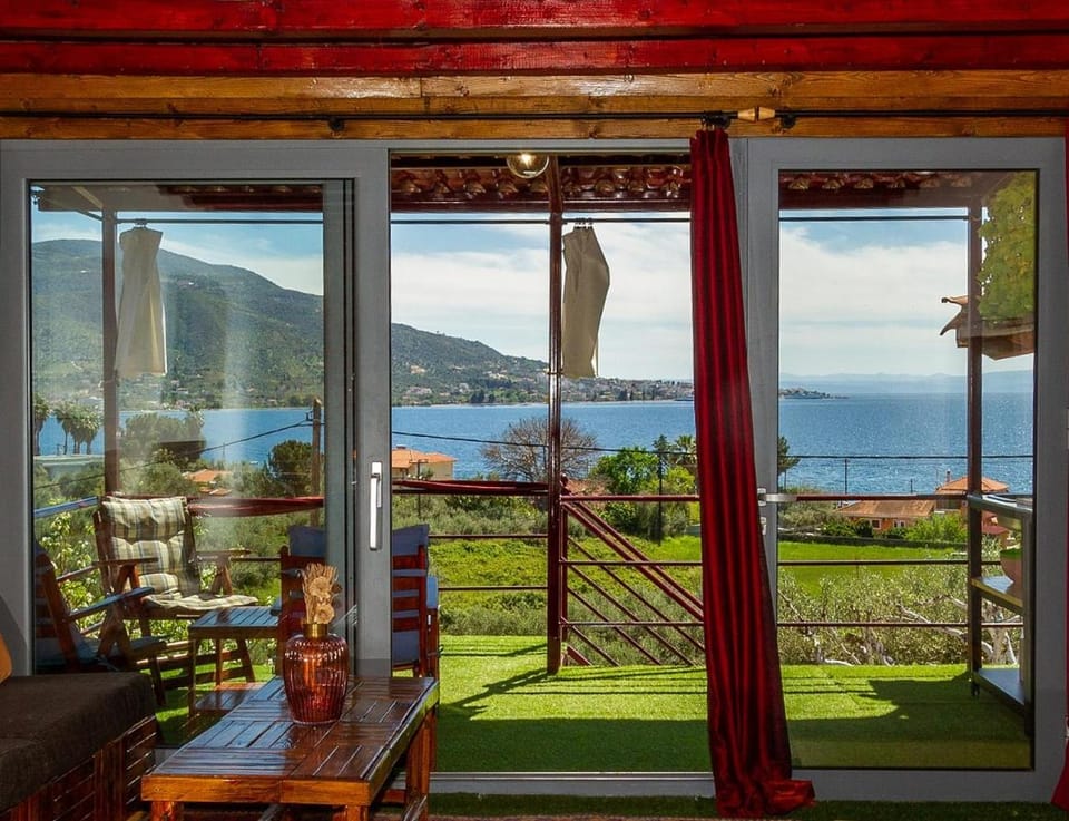 Day, Natural landscape, View (from property/room), Balcony/Terrace, Seating area, Mountain view, Sea view