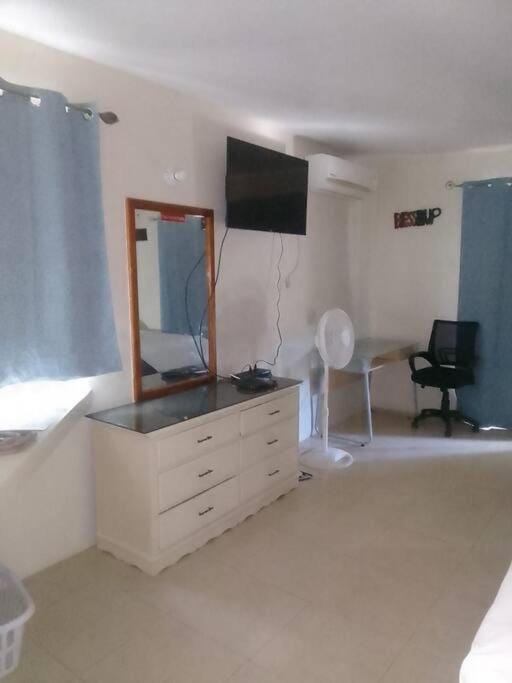 TV and multimedia, air conditioner