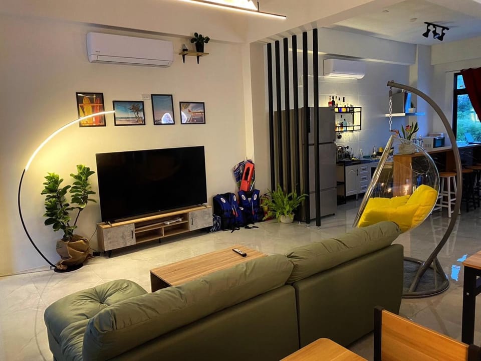 Seating area, Evening entertainment