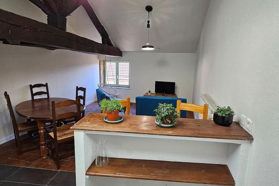 TV and multimedia, Living room, Dining area