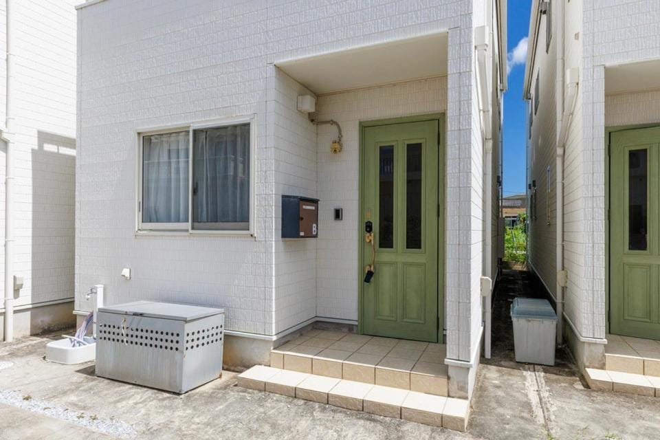 Property building, Facade/entrance