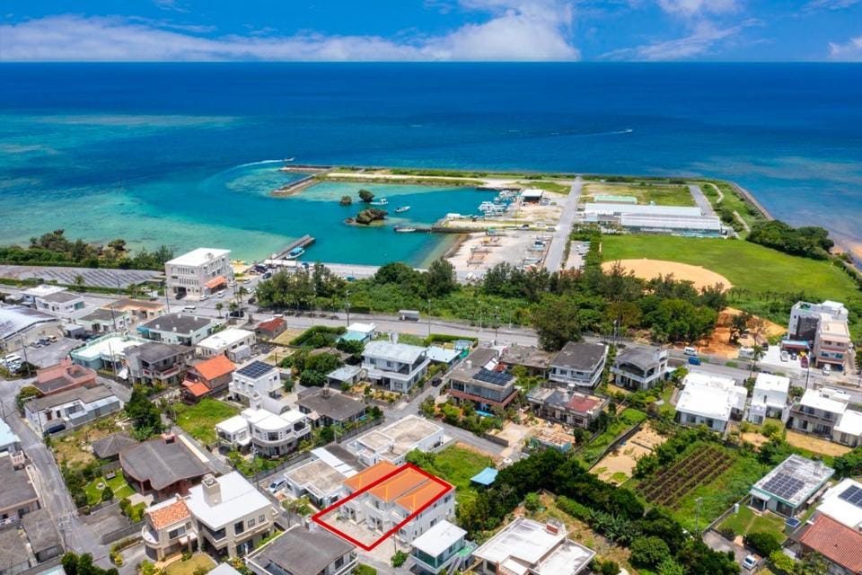 Natural landscape, Beach, City view, Sea view, Street view, Location