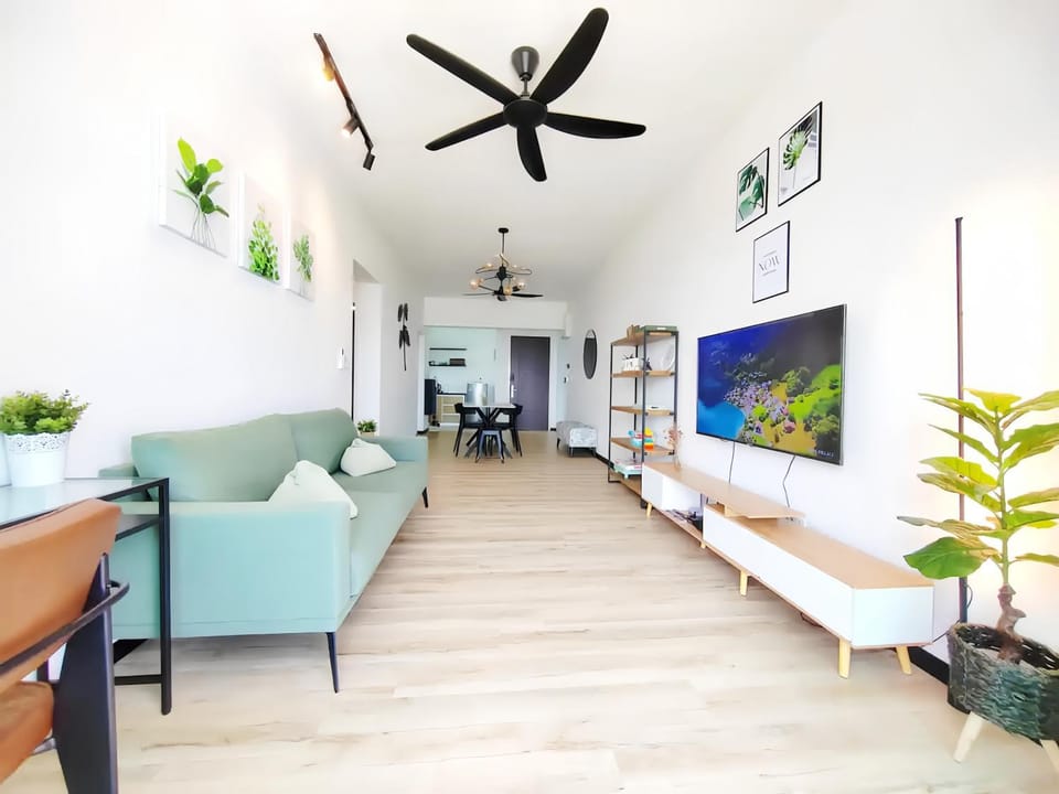 TV and multimedia, Living room, Seating area, fireplace