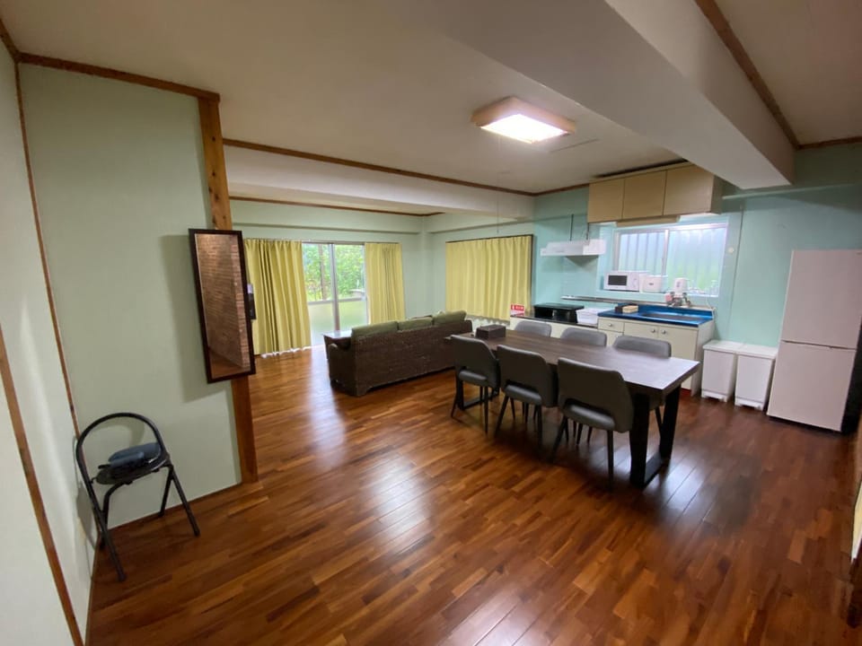 Kitchen or kitchenette, Living room, Dining area