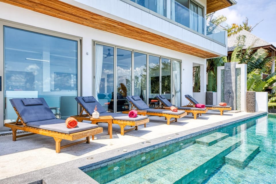 Swimming pool, Swimming pool