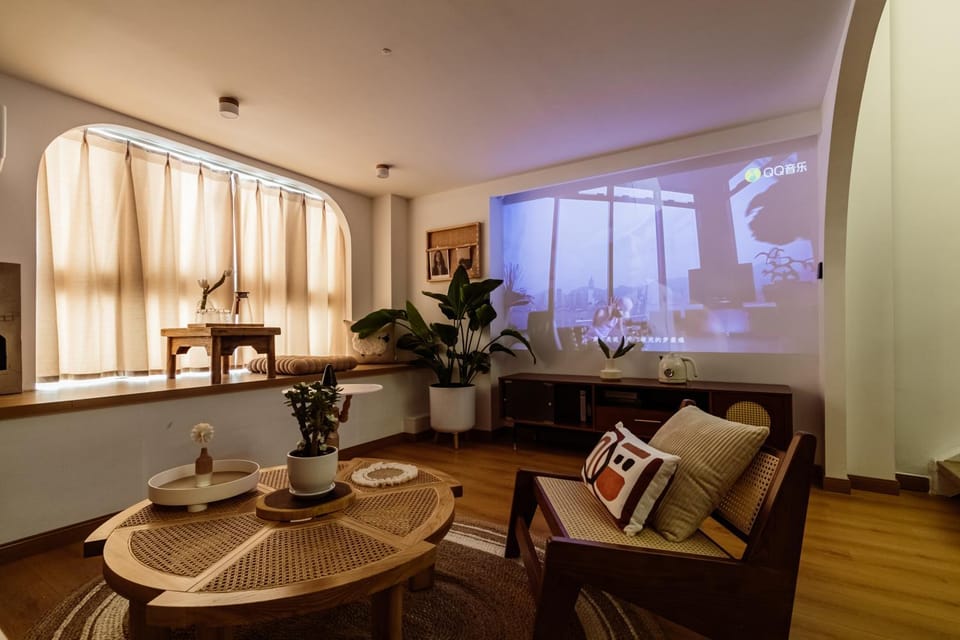 TV and multimedia, Living room, Seating area