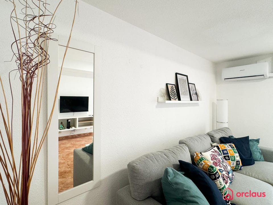 TV and multimedia, Living room, air conditioner