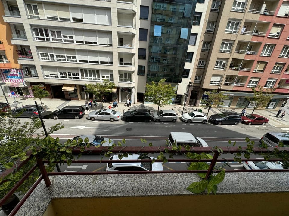 Property building, Balcony/Terrace, Street view