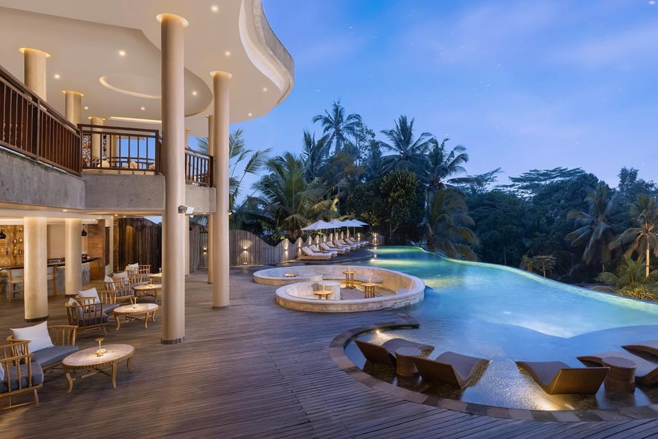 Natural landscape, Lounge or bar, Banquet/Function facilities, Seating area, Pool view, Swimming pool, Swimming pool, sunbed