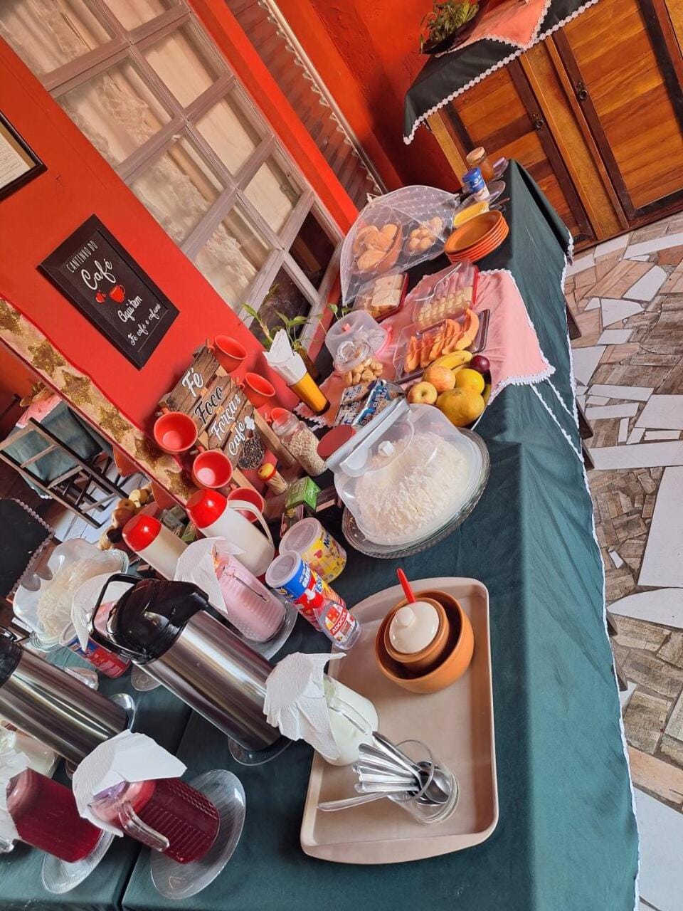 Food and drinks, Breakfast, Continental breakfast