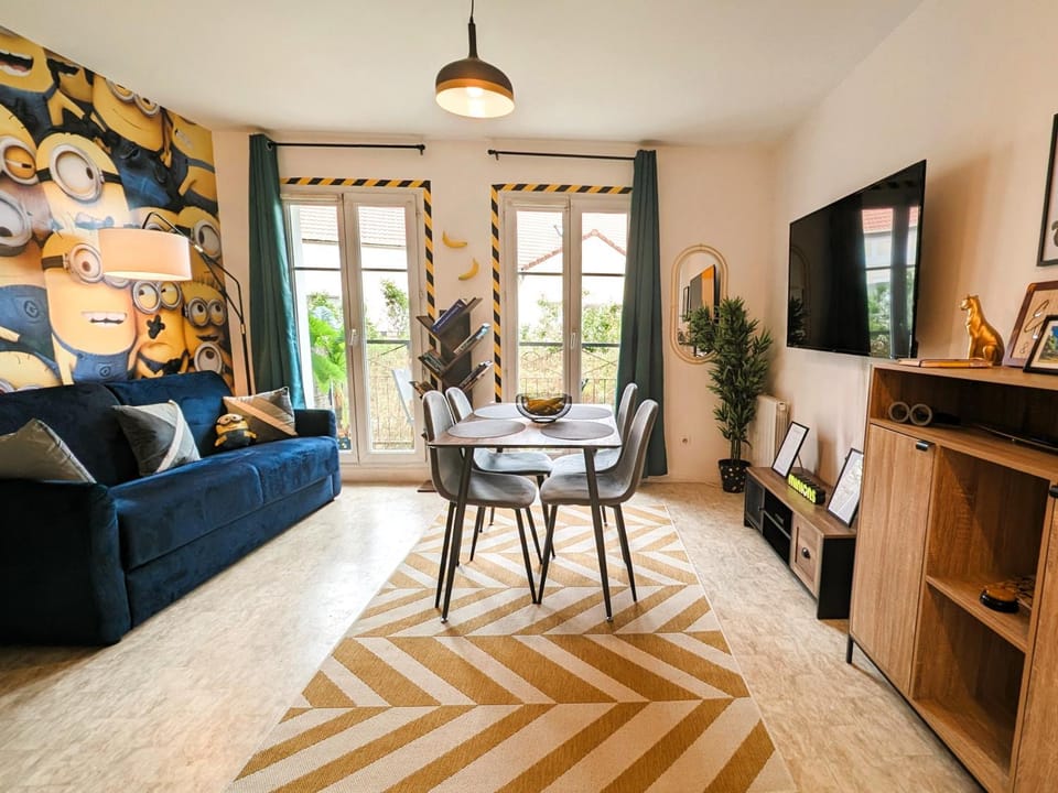 TV and multimedia, Living room, Dining area