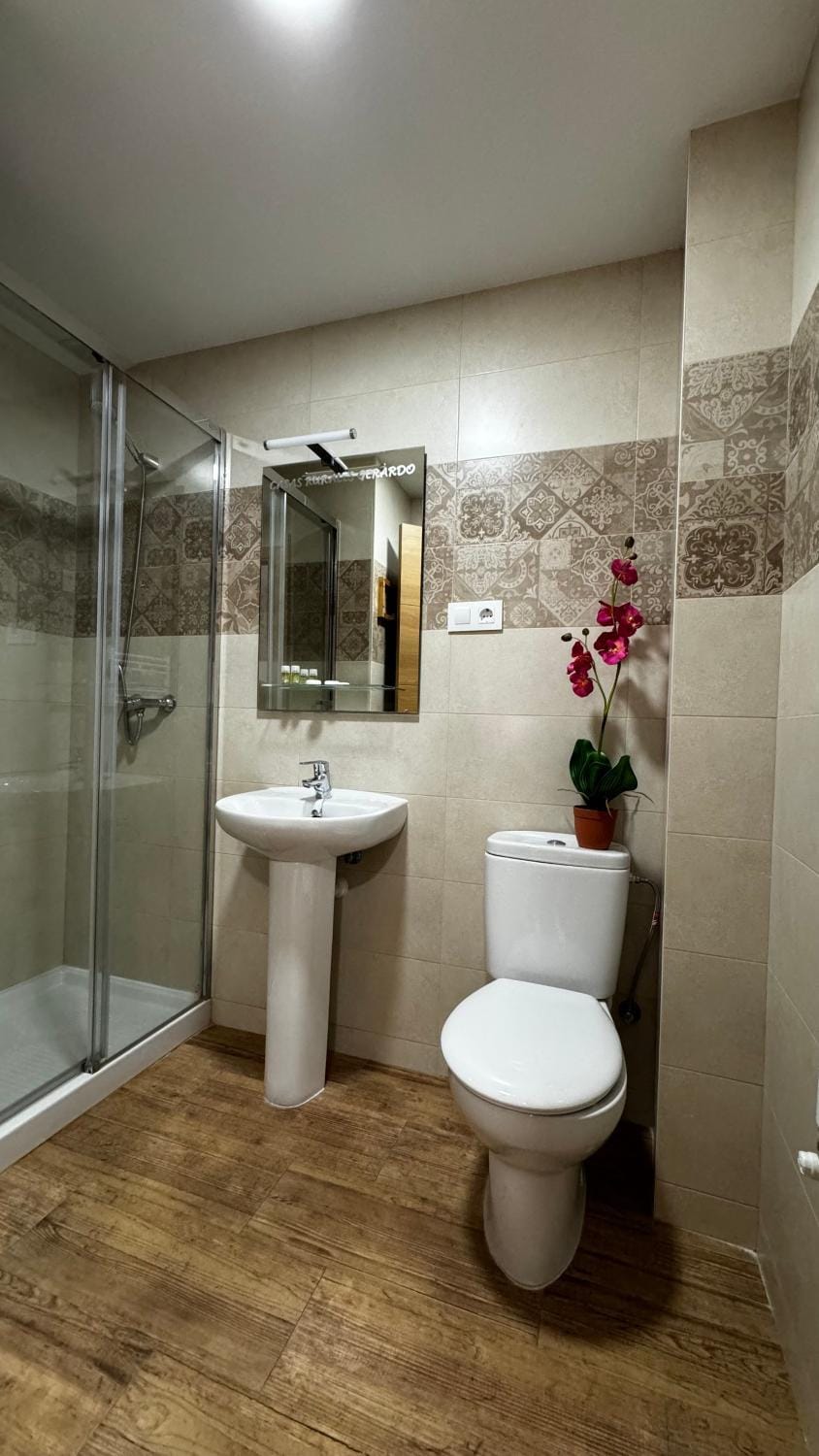 Shower, Bathroom