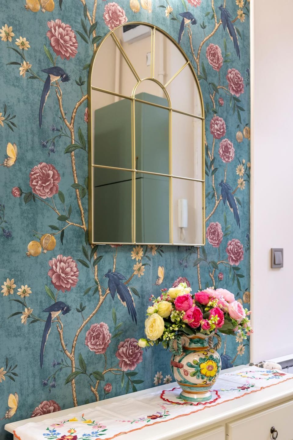 Bathroom, Decorative detail