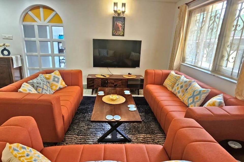 Communal lounge/ TV room, TV and multimedia, Living room