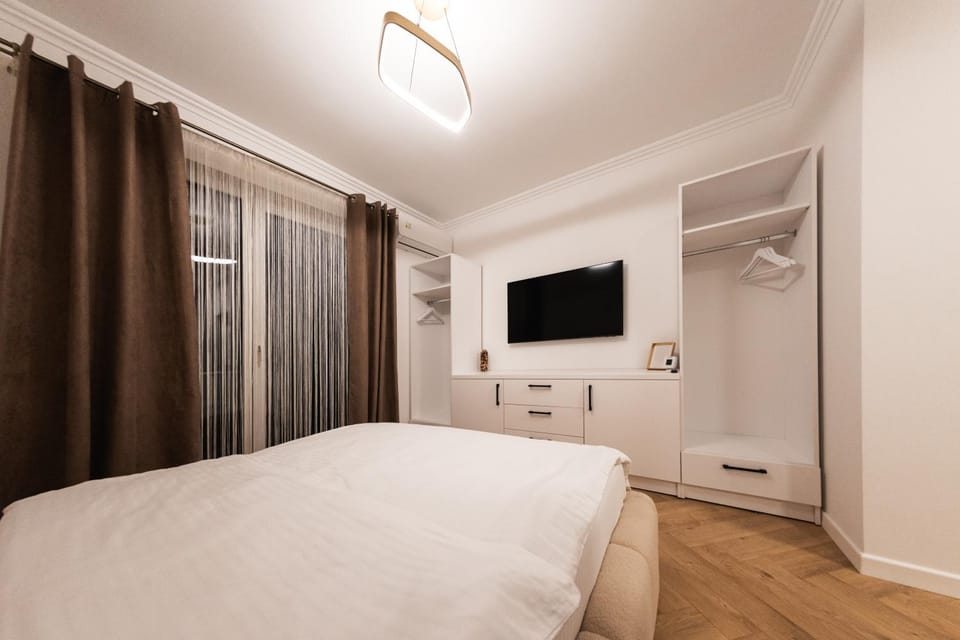 Bed, wardrobe