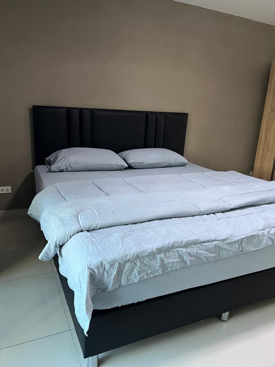 Escobar guest house jomtien Bed and Breakfast in Pattaya City